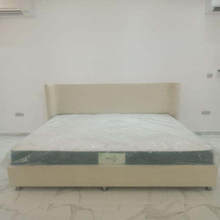 Lunova Plain Comfort Bed