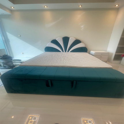 Aurora Fan-Back Upholstered Bed