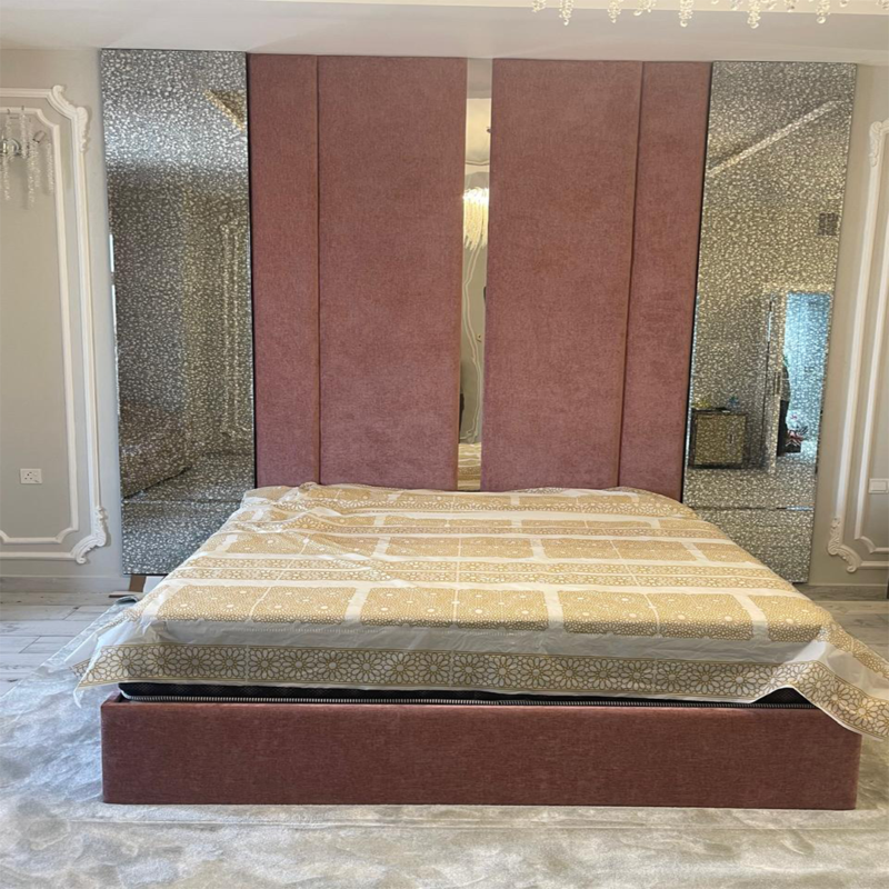 Rosewood Vertical Panel Upholstered Bed