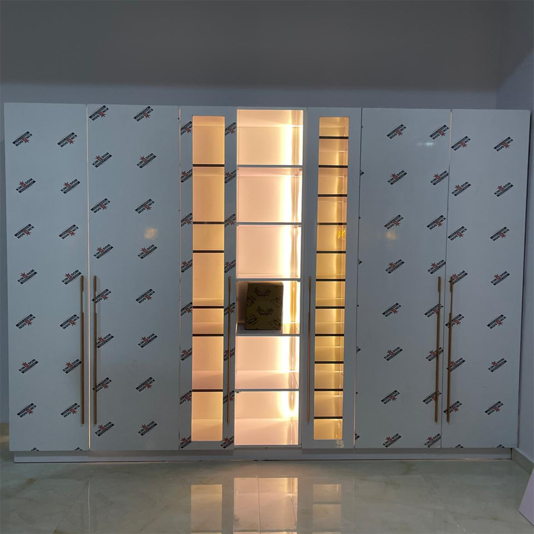 Leumi Craft Modern Glass Wardrobe Leumi Craft Modern Glass Wardrobe